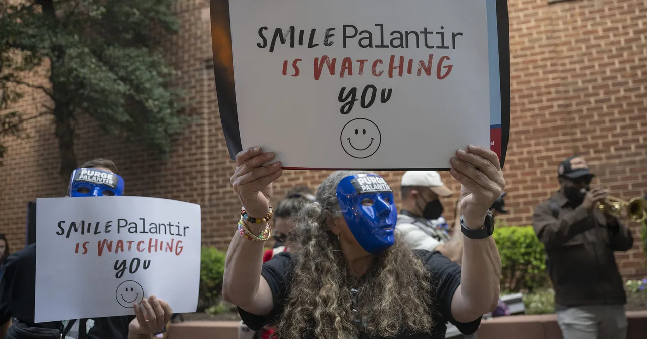 I dipendenti di Palantir iniziano a chiedersi se siano loro i cattivi