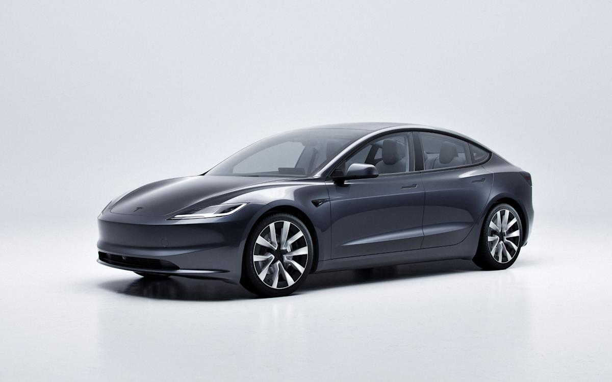 Tesla regala un anno di Supercharging gratuito con l’acquisto di Model 3 Premium e Performance
