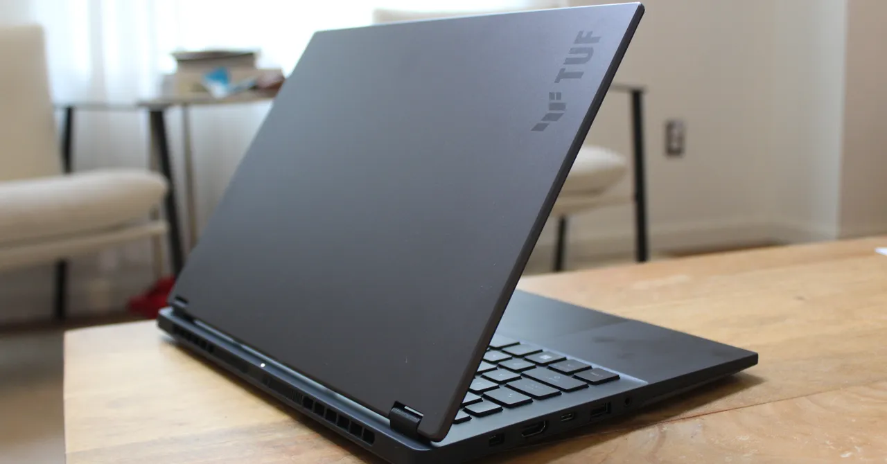 Asus TUF Gaming A14 (2026) Recensione: Il laptop da gaming senza GPU