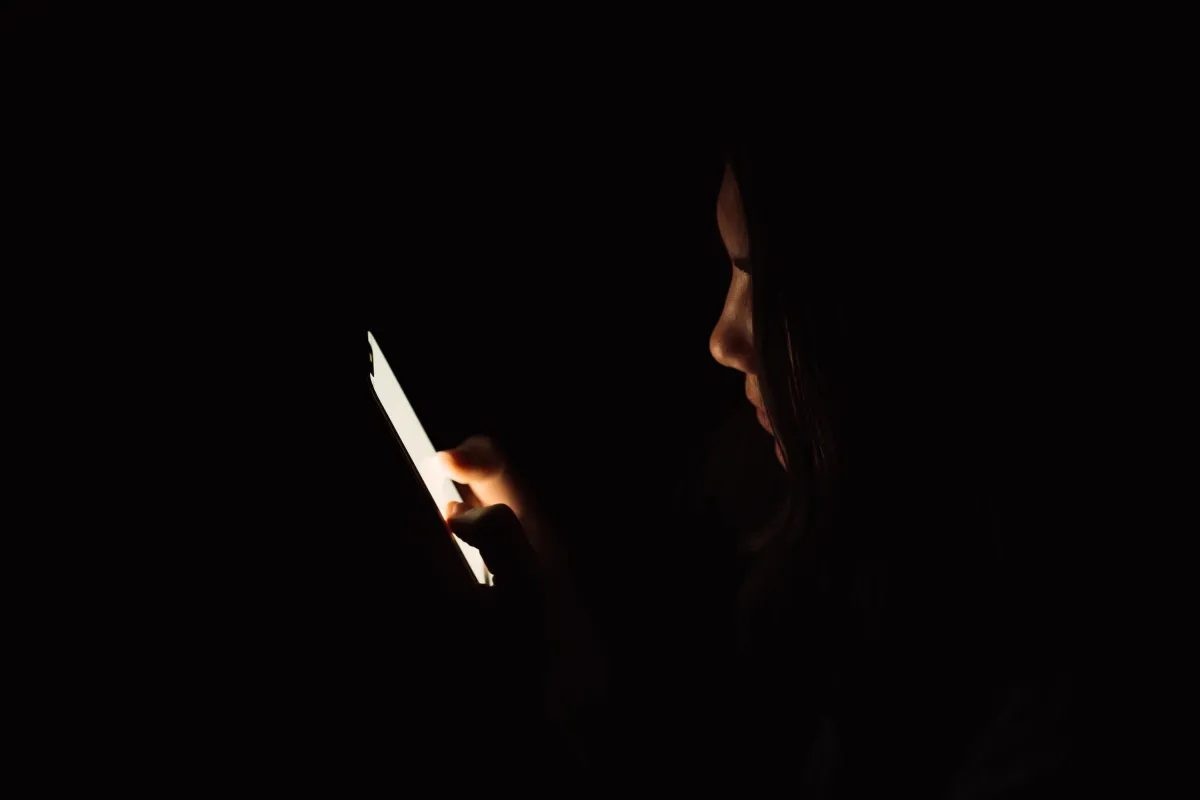 Queste speciali funzionalità di telefono e app possono proteggerti dallo spyware