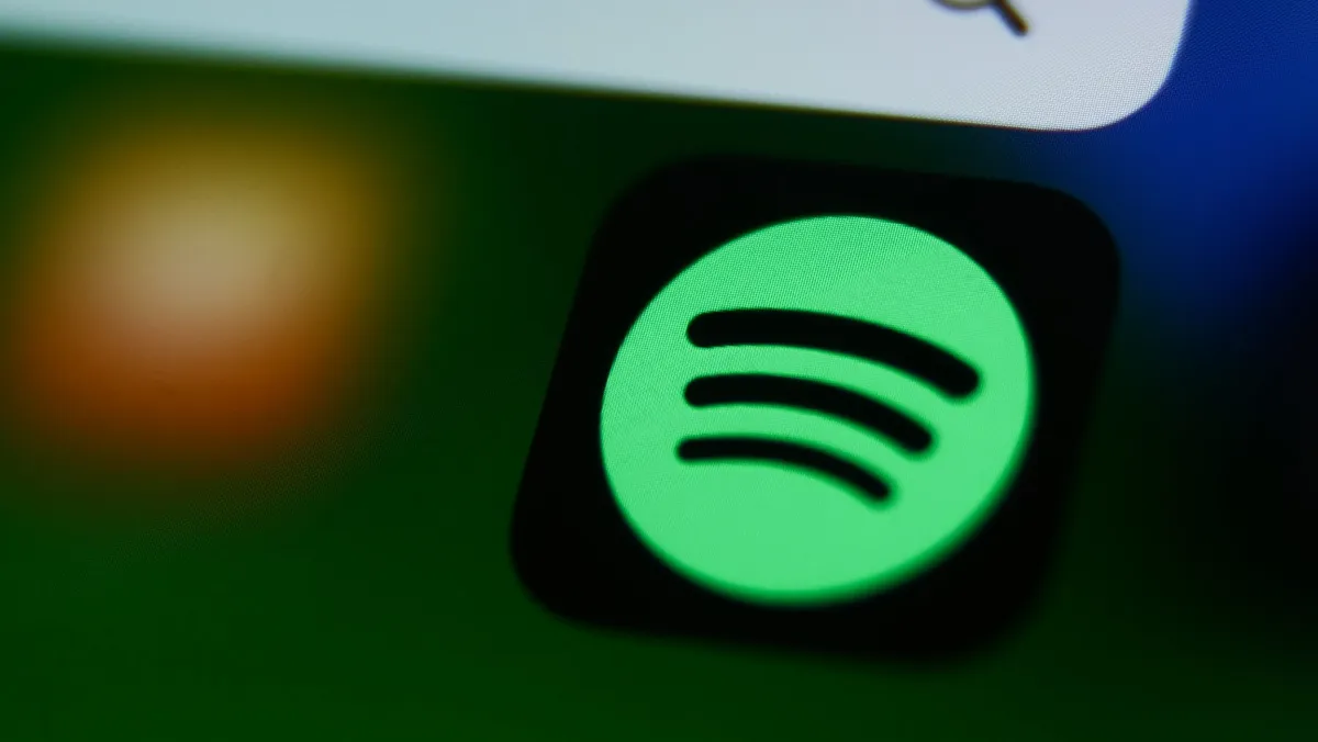 Spotify e Universal Music: accordo per cover e remix AI dei fan