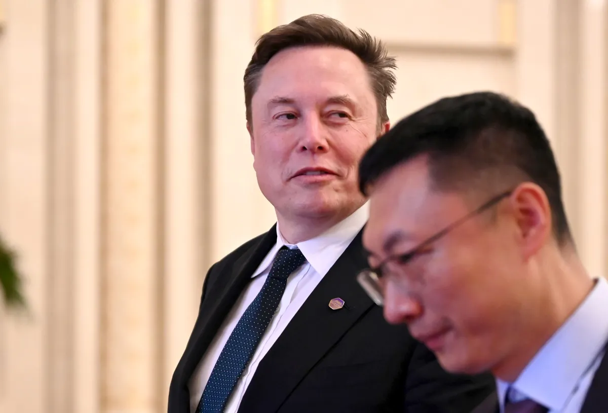 Secondo indiscrezioni, Tesla potrebbe vendere il suo business in Cina prima di una fusione con SpaceX