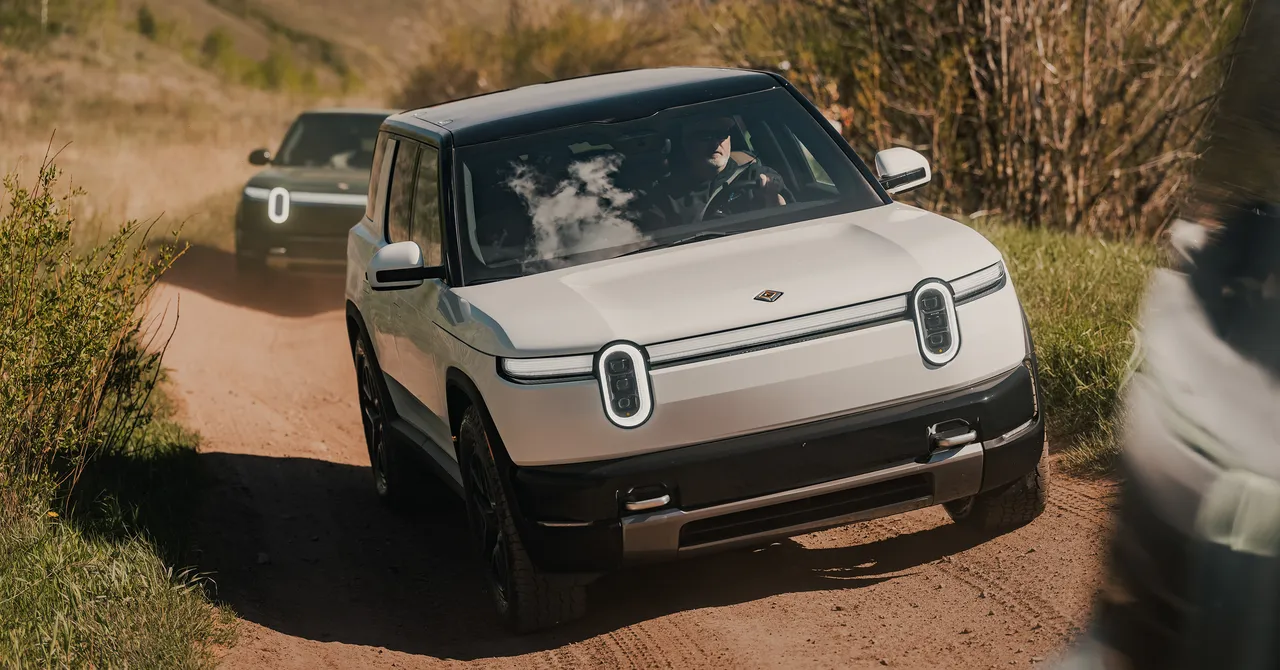 Il CEO di Rivian sul Cybertruck di Tesla, la Luce di Ferrari e cosa succede se la R2 fallisce
