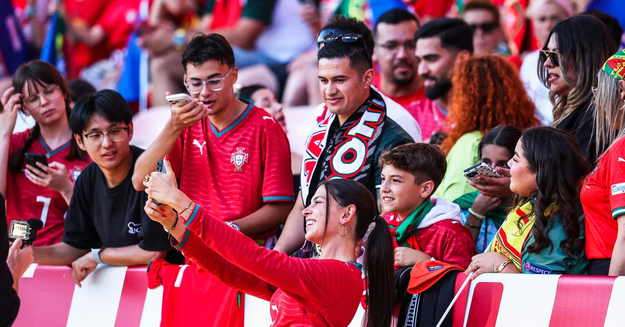 Gli USA impongono visti di lavoro agli influencer stranieri per i Mondiali 2026