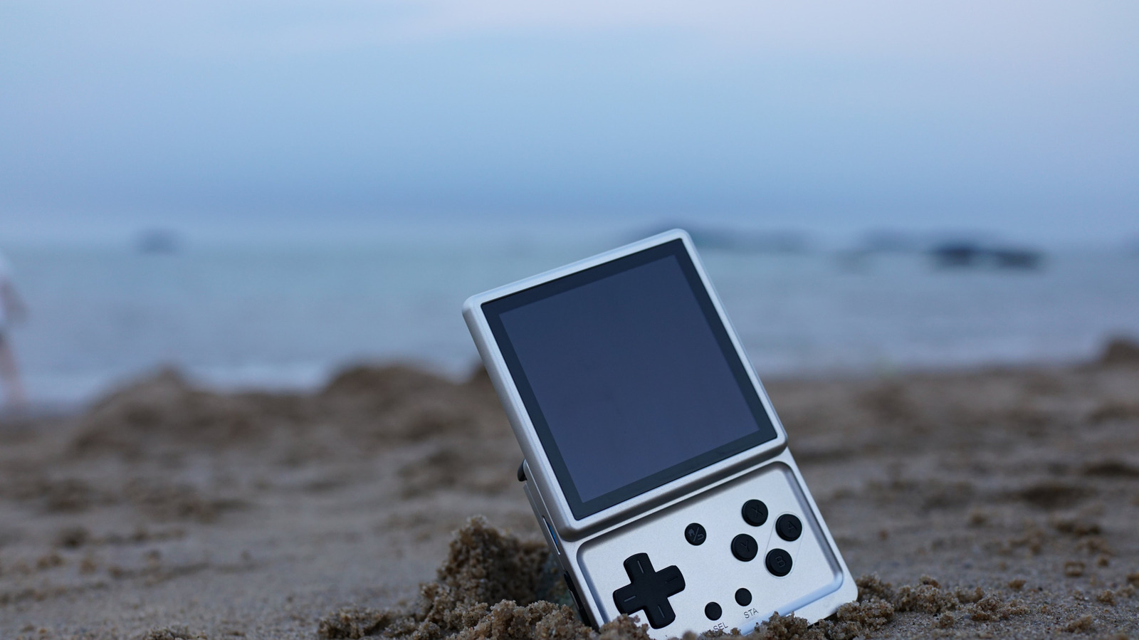 Anbernic apre lo store per i ricambi delle sue console portatili