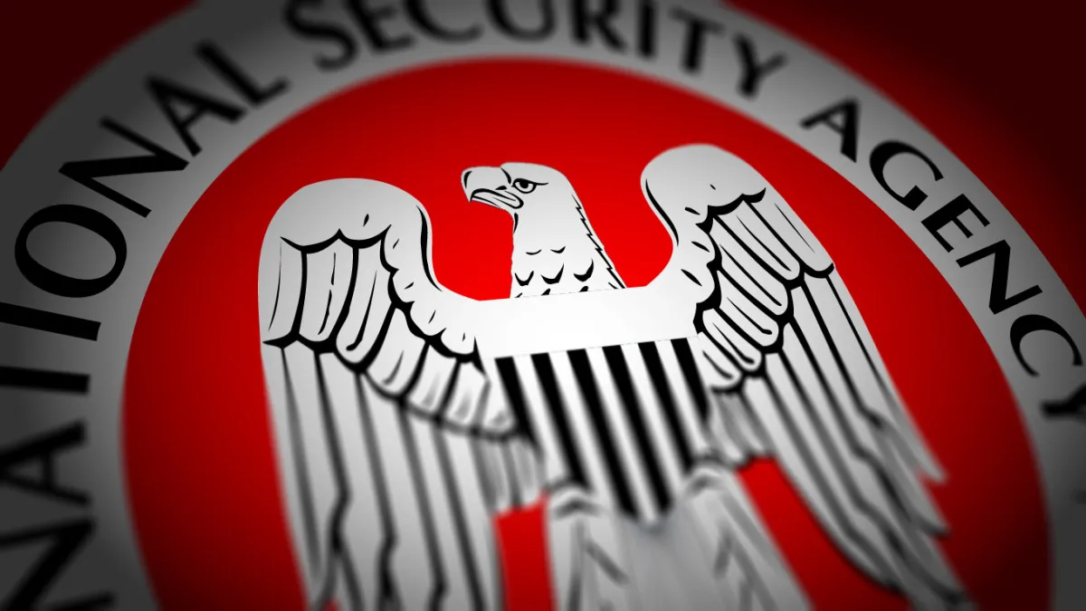 La legge di sorveglianza USA scade per la prima volta dopo il no dei legislatori alla controversa scelta di Trump per l’intelligence.