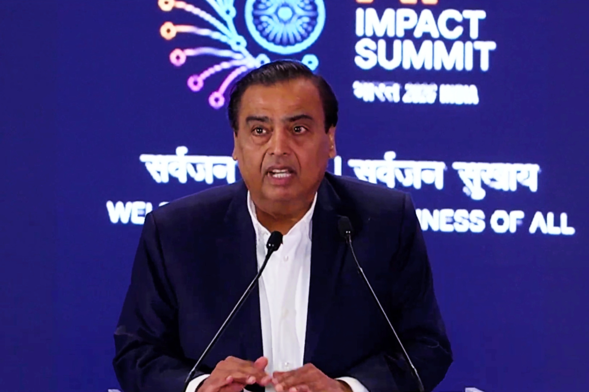 Il miliardario Ambani vuole l’IA in ogni chiamata, app e casa
