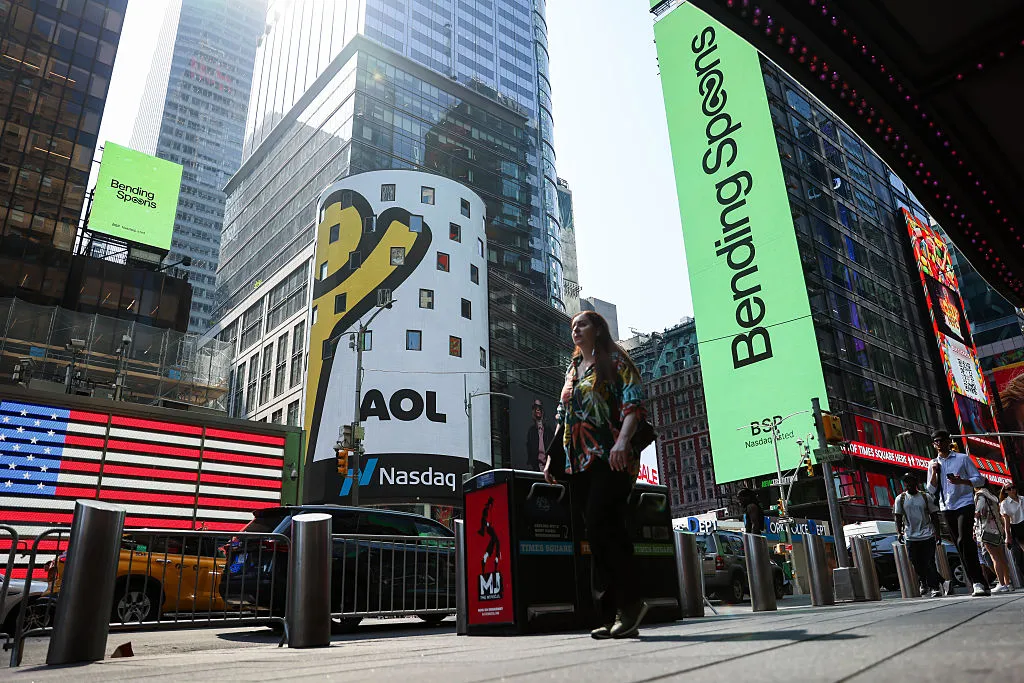 Cos’è Bending Spoons? La società poco nota proprietaria di AOL e Vimeo, ora quotata in borsa