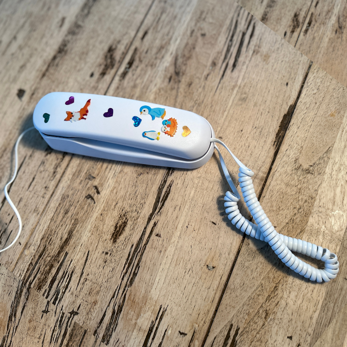 Pinwheel lancia un telefono fisso dal design retrò per bambini