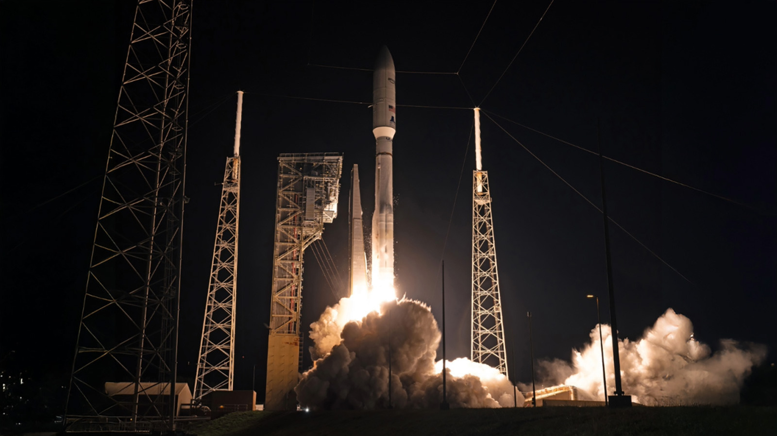 Amazon pronta a lanciare il servizio satellitare a banda larga Leo