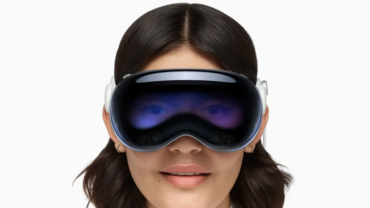 Apple starebbe tagliando centinaia di posti di lavoro nei team di Siri e Vision Pro