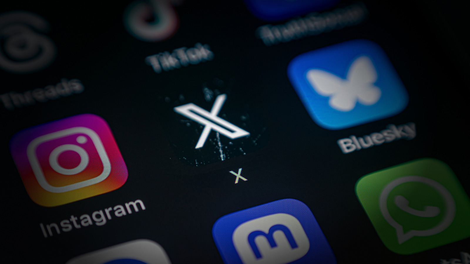 X Sostituisce la Ripartizione dei Ricavi con un Nuovo Programma di Premi per Contenuti Originali