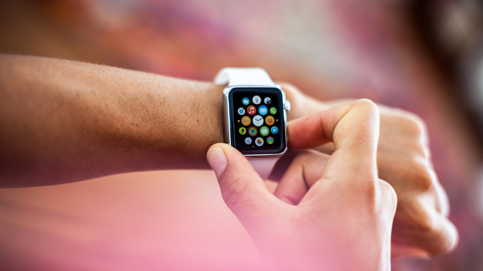 Sostituzione batteria Apple Watch: quanto costa e conviene?