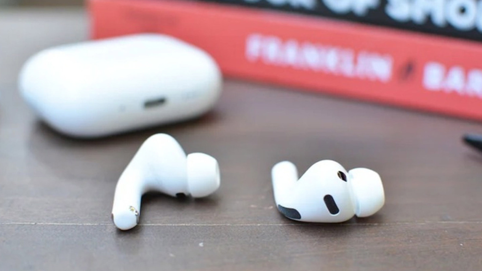 Apple avrebbe fatto trapelare i suoi AirPods con fotocamera